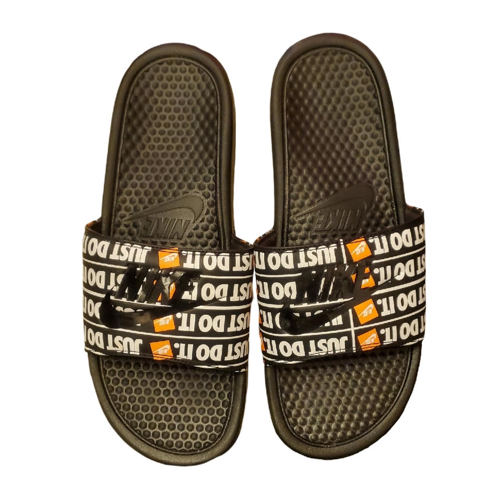 Men's Nike jdi slides, size 10